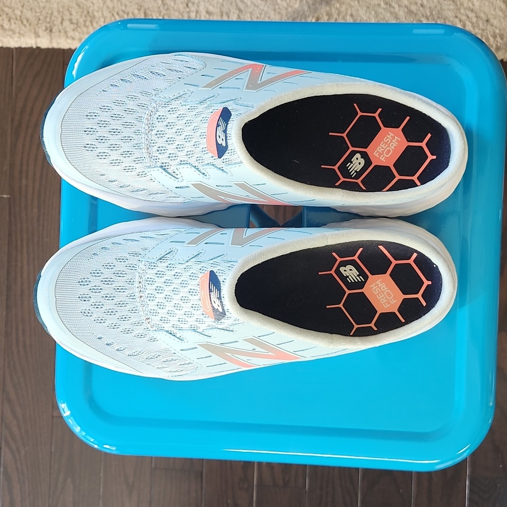 New Balance 900V1 Women’s Size 5.5 Walking Shoes Fresh Foam Slip On Blue